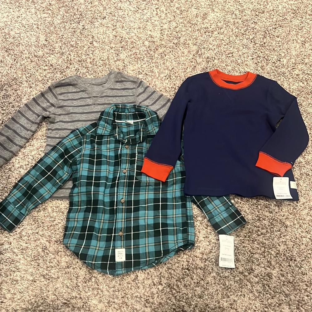 Carters BUNDLE!! Thermal Tops and Button up Top Size 2T